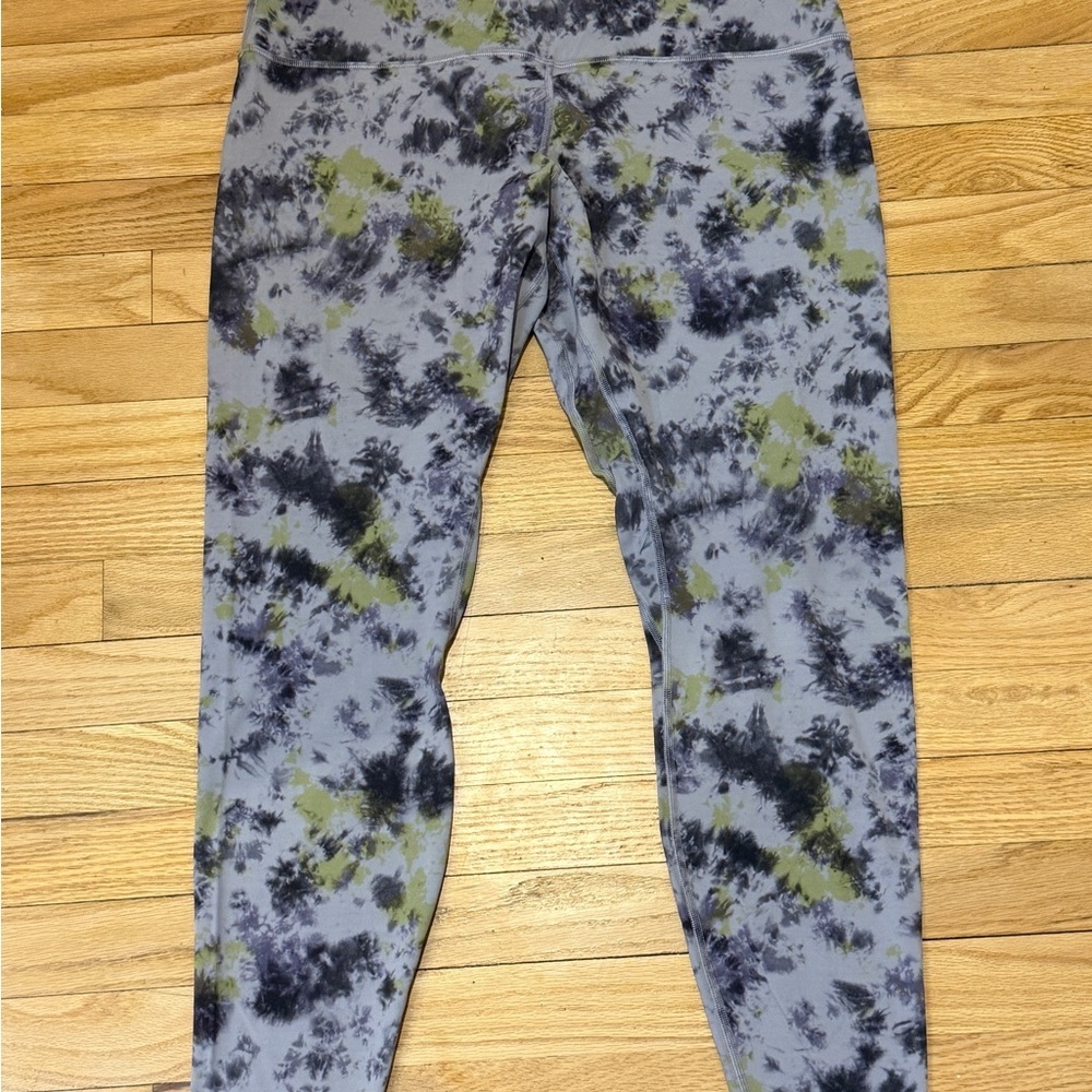 Women's Lululemon Align High-Rise Pant 28" (Radial Tie Dye) Size: 16
